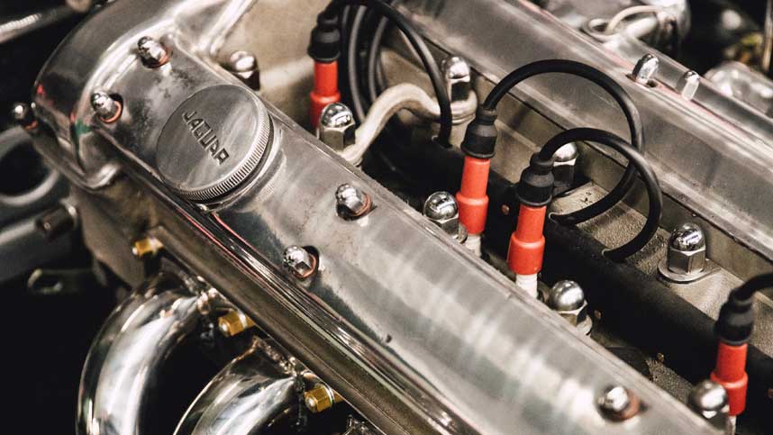 Jaguar Internal Combustion Engine